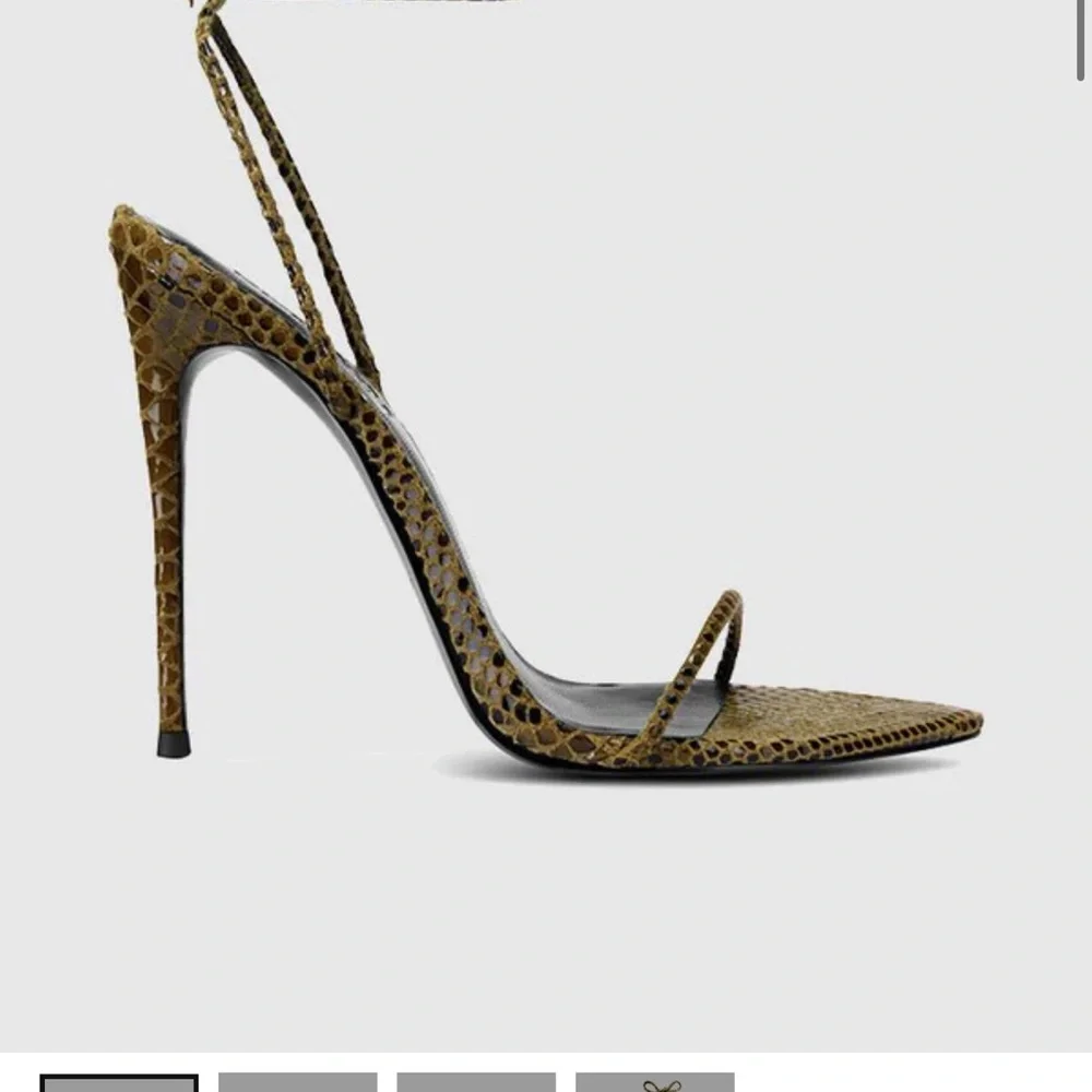 Femme LA Chic Black and Brown Women's Heels - Picture 2 of 6